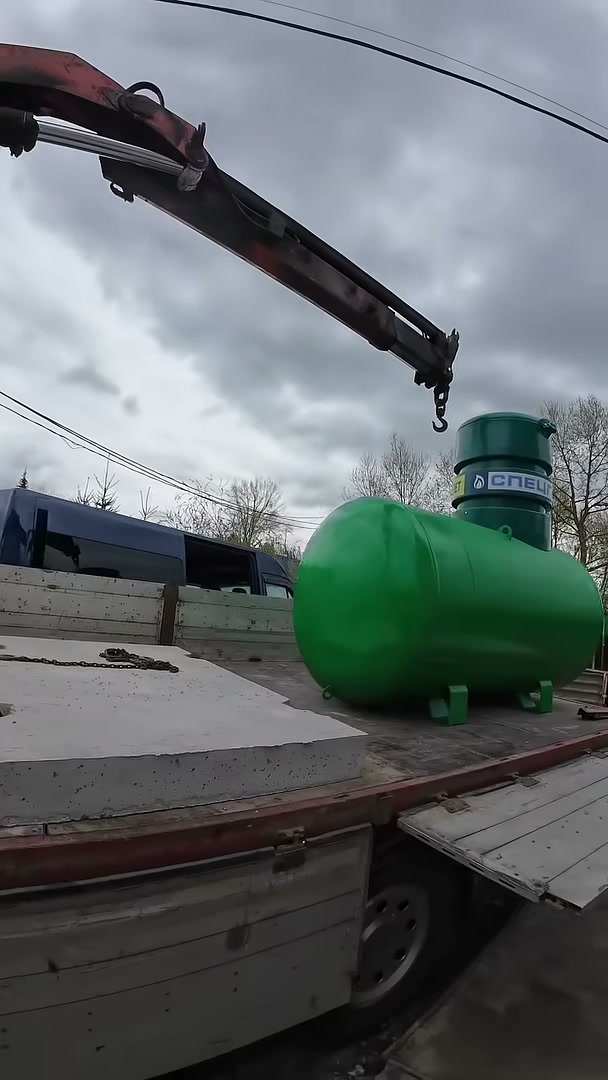 Разгрузка газгольдера манипулятором